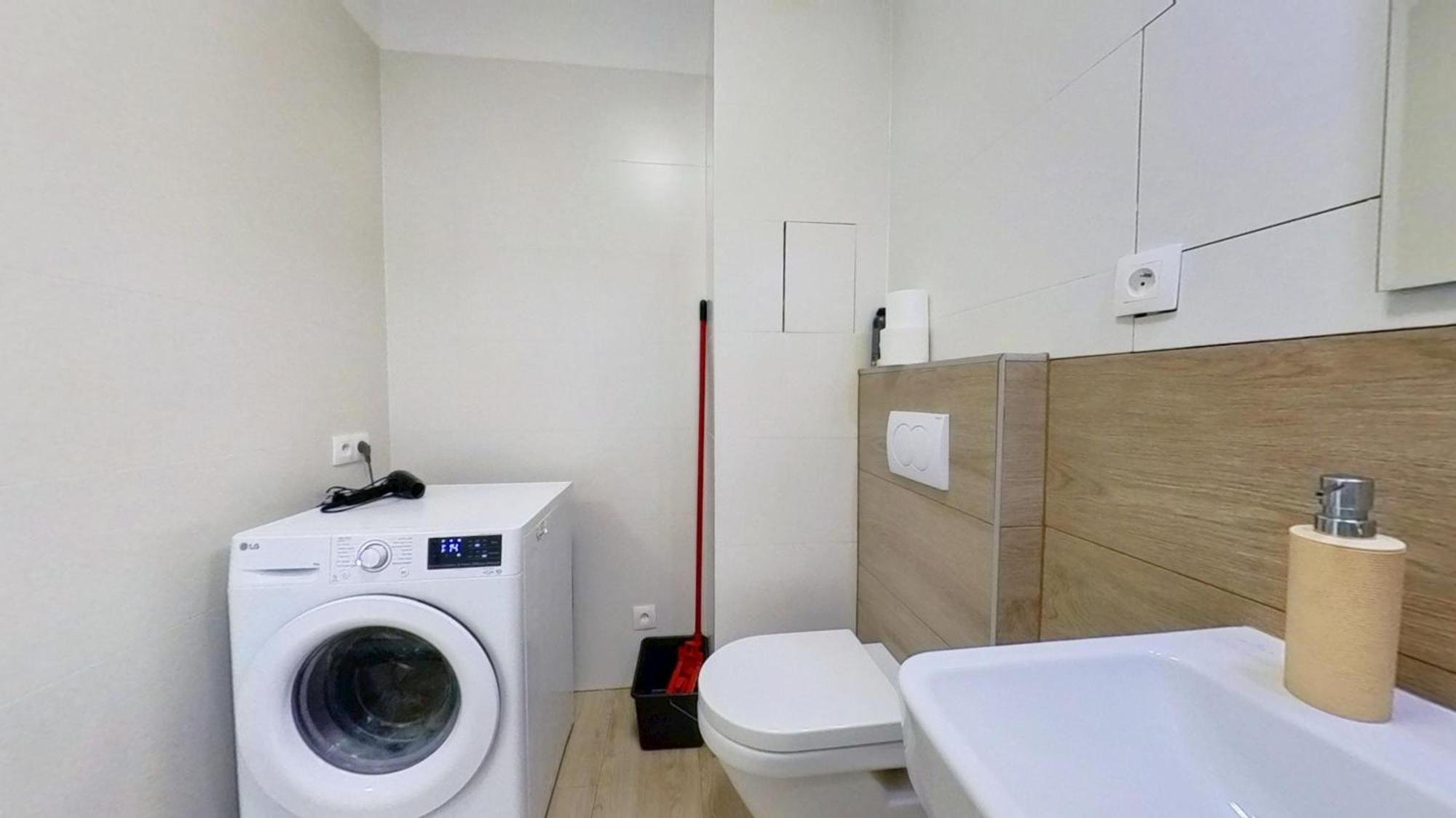 Air-Conditioned 2 Room Apartment, With Terrace, Rovinka, 302 Exteriör bild